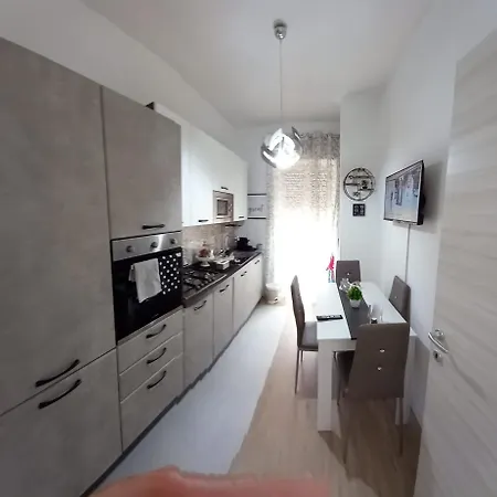 My Family Intero Con Parcheggio Privato Apartment